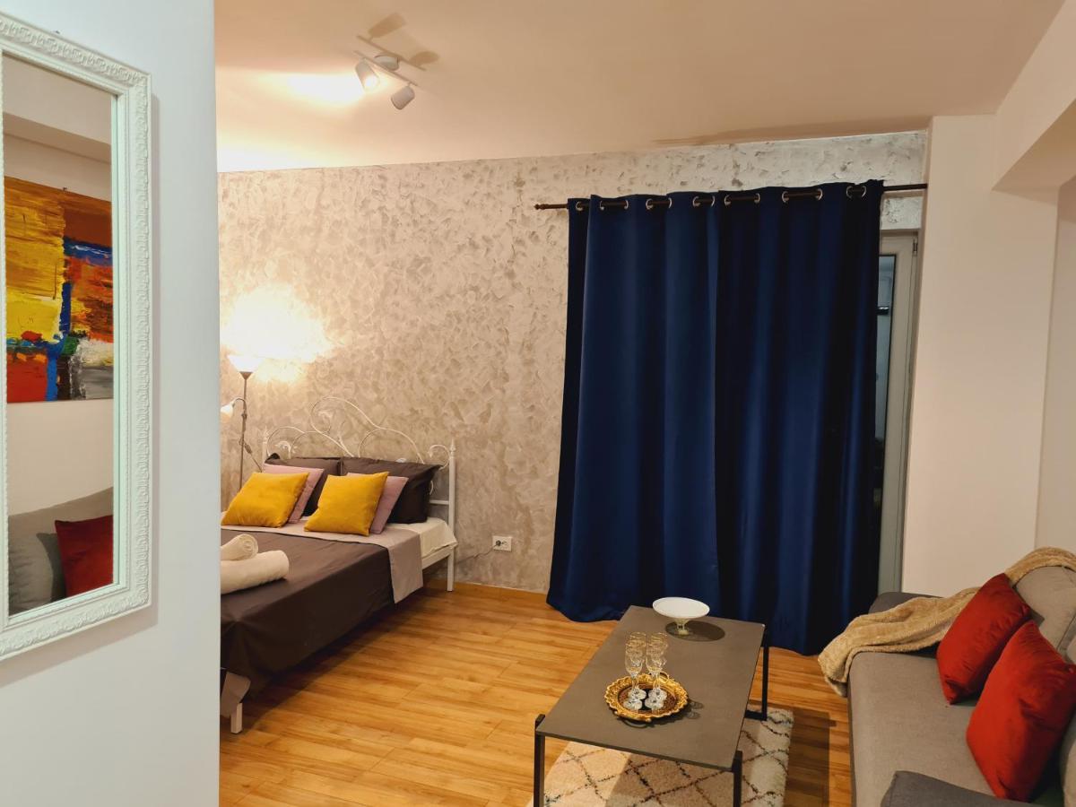 Ultracentral 5* Boutique Hotel Style Apartment. Brand New. 2 Rooms. Spacious. Free Parking Cluj-Napoca Exterior foto